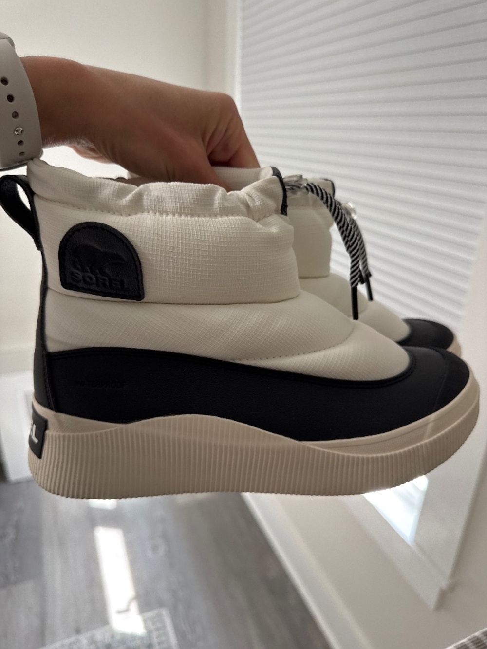 Sorel OUT N ABOUT IV Puffy Women's Waterproof Boot